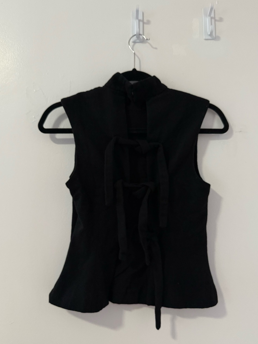 Reformation Sutton Mock Neck Sleeveless Wool Blend Top in Black - Picture 6 of 7